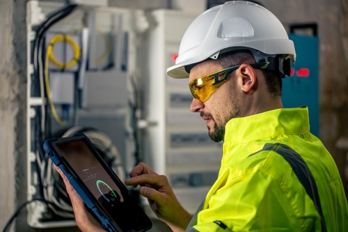 field-service-management-technology
